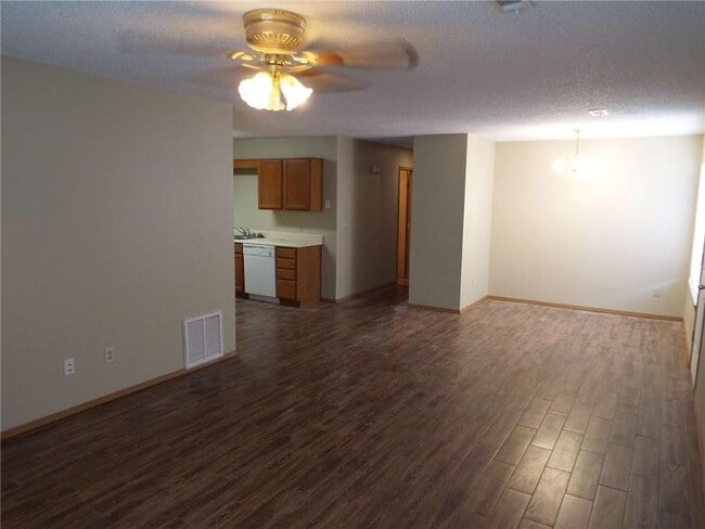 Building Photo - 1510 N Bernice Dr