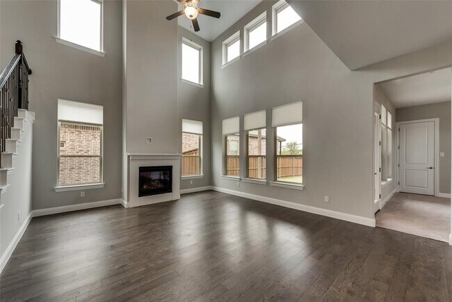 Building Photo - 12261 Hesse Dr