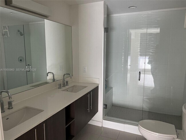 Foto del edificio - 7661 NW 107th Ave