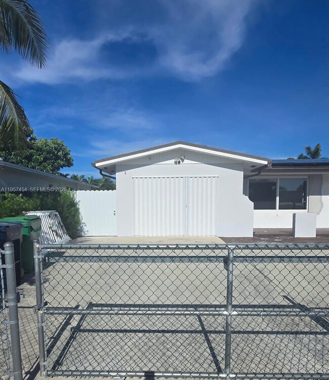 Building Photo - 19733 SW 119th Ct