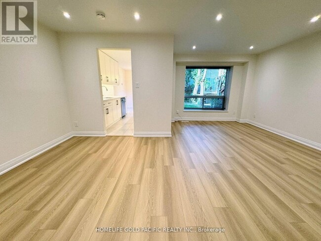 Photo du bâtiment - 16 Snapdragon Dr