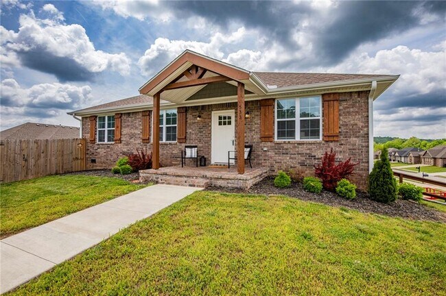 Building Photo - 533 Oxen Ln