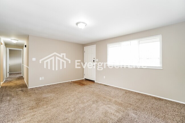 Foto del edificio - 6908 Retton Rd