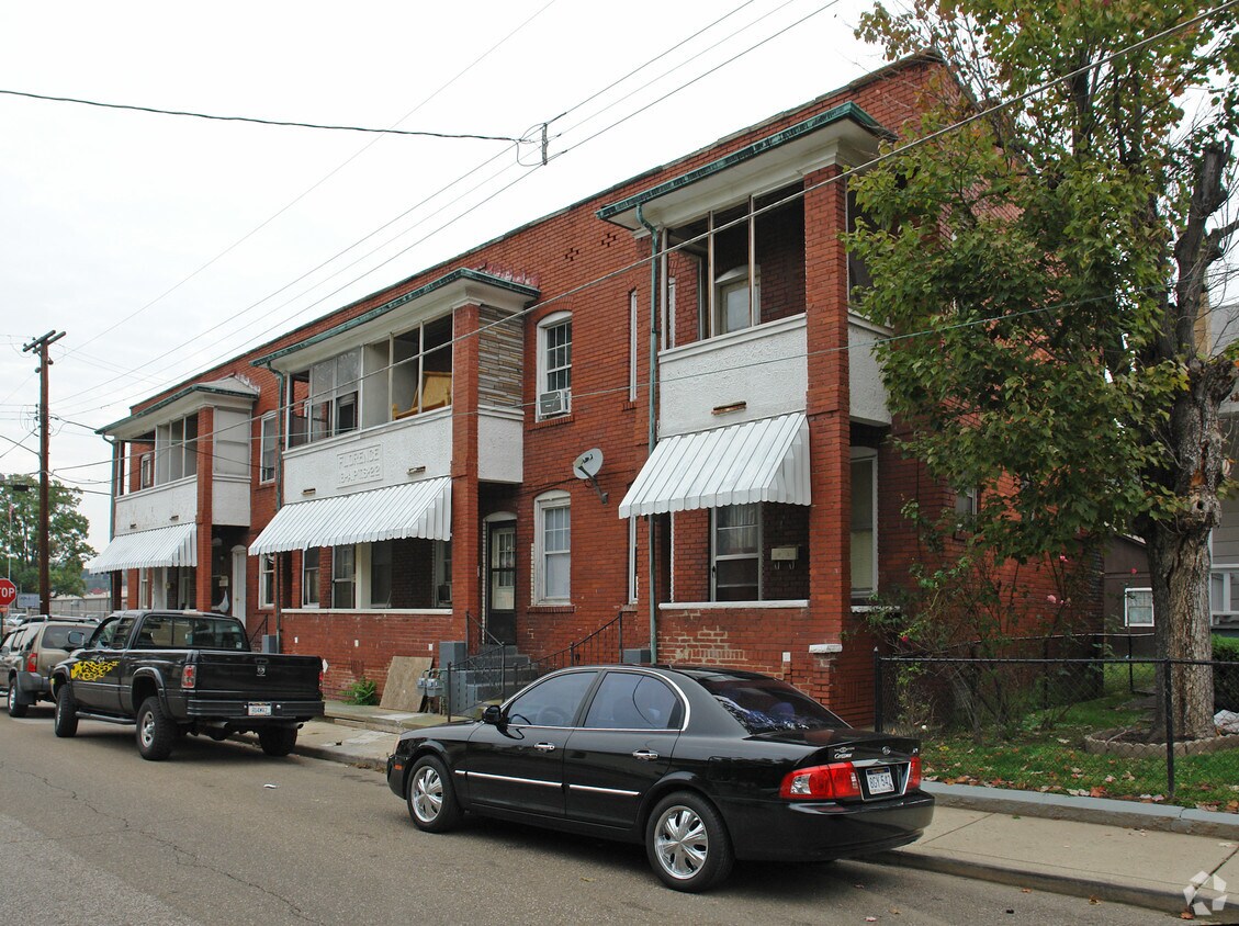 Building Photo - 1540 Dixie St