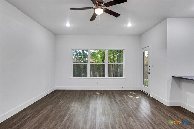 Foto del edificio - 1904 Royal Loop