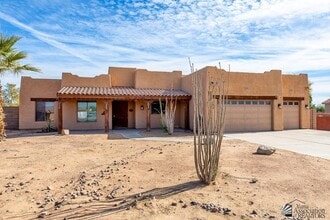 Building Photo - 15195 S Sierra Sands Dr