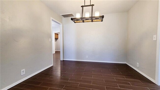 Foto del edificio - 2201 Rushing Meadows