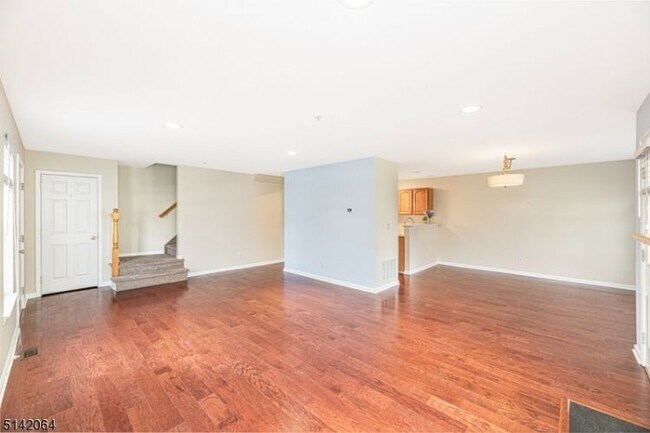 Foto del edificio - 902 Wendover Ct