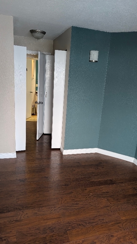 Foto del edificio - 2201 Romig Pl