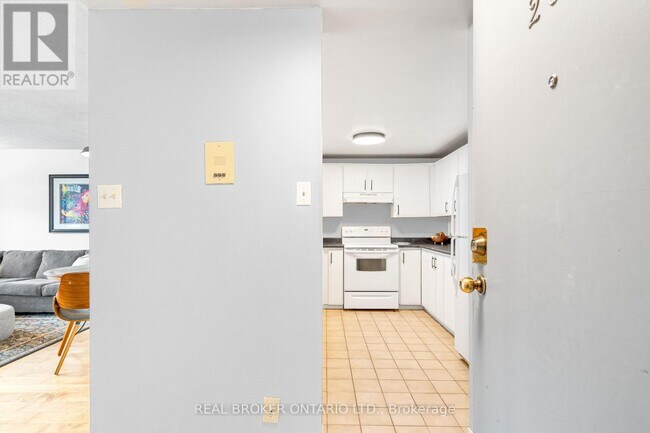 Photo du bâtiment - 446-446 Gilmour St