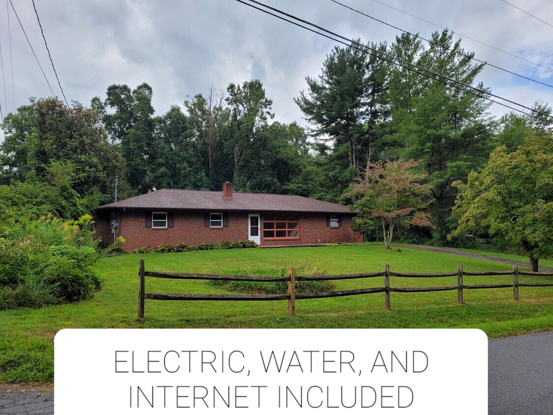 Primary Photo - 25 Hickory Tree Rd