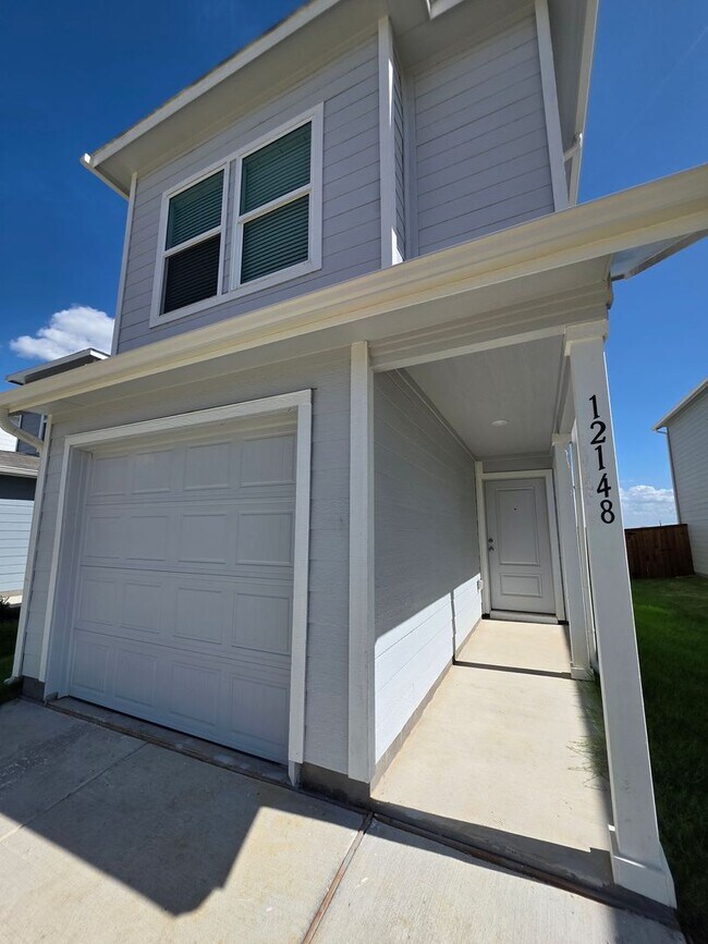 Building Photo - Your Next Chapter Starts Here: 4-Bedroom Home in Providence Village