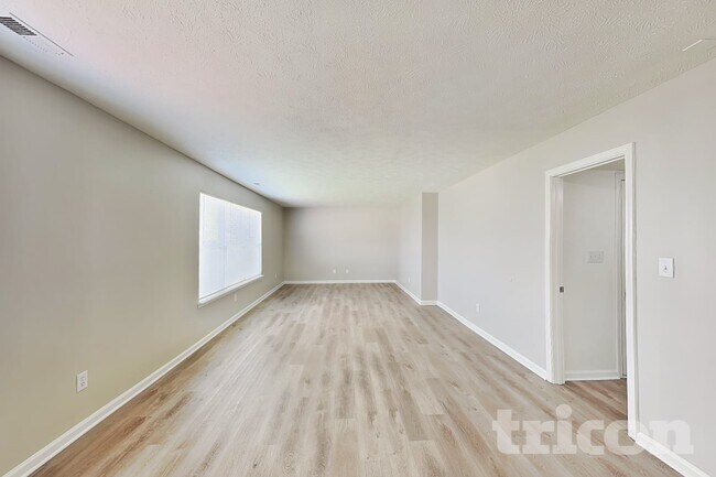 Foto del edificio - 11118 Waterfield Pl
