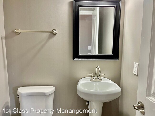 Foto del edificio - 3 br, 2.5 bath House - 209 Macintosh