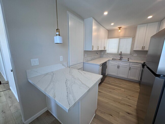 Foto del edificio - 7045-7045 Saranac St