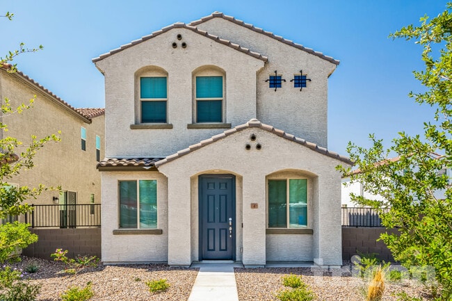 Building Photo - 2929 N 28th St