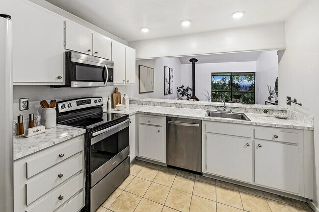 Foto del edificio - 6858 139th Ave NE