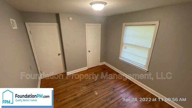 Building Photo - 5262 Cottonwood Rd