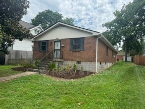 Building Photo - 1608 Forest Ave
