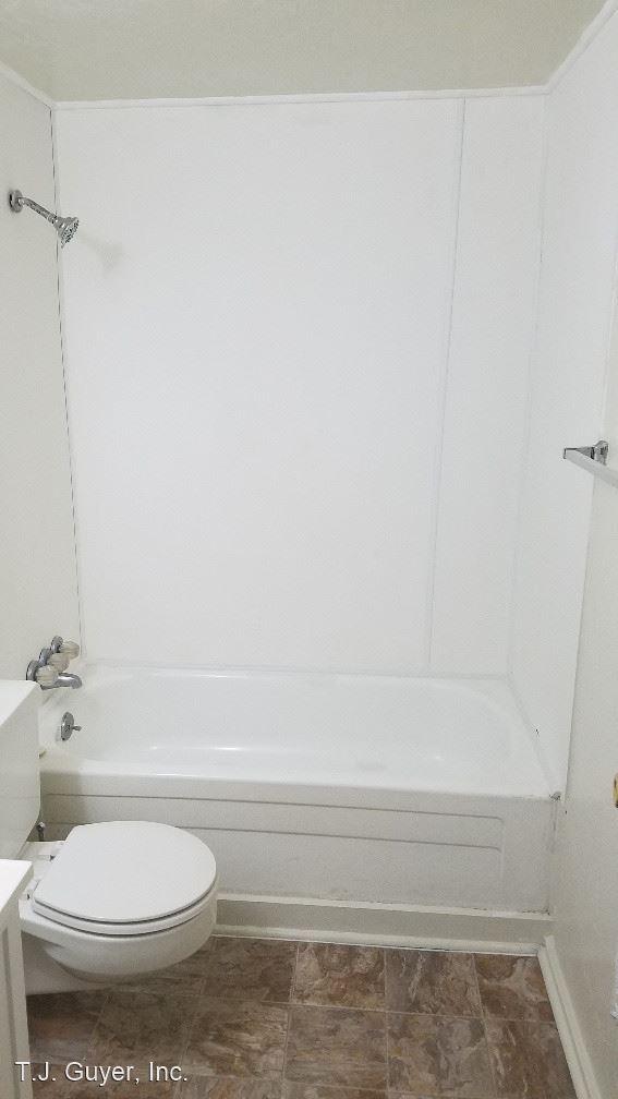Building Photo - 2 br, 1 bath Apartment - 103 Engle Drive