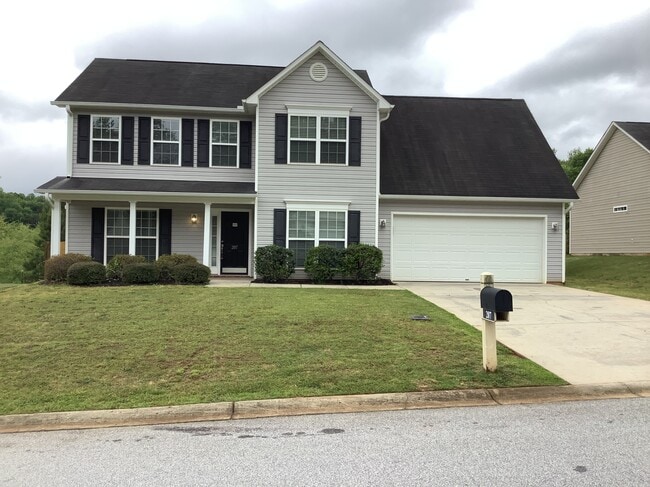 Building Photo - 207 Fledgling Way