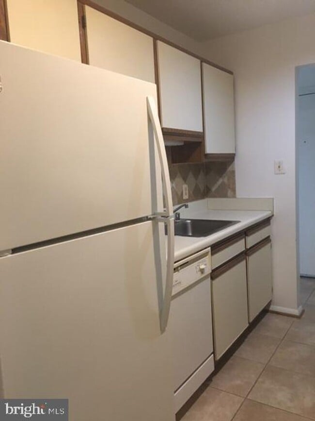Foto del edificio - The condo is also available for rent with ...
