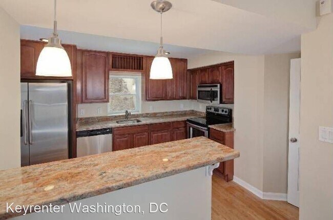 Building Photo - 2 br, 2 bath House - 5069 Sheriff Rd, NE