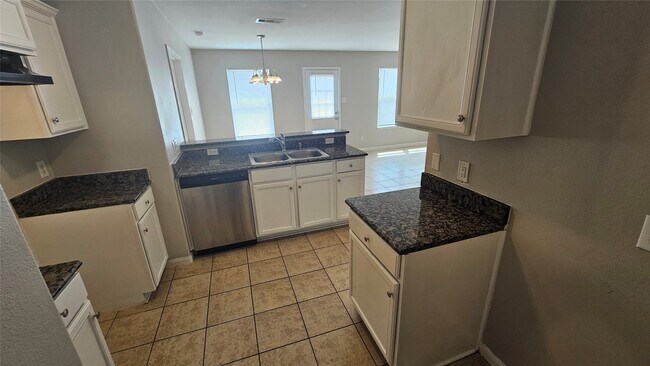 Foto del edificio - 7119 Acacia Ln