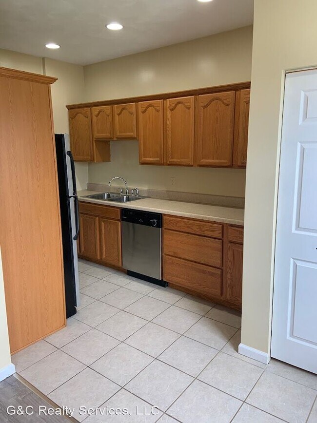 Foto del edificio - 3 br, 1.5 bath House - 659 6th St