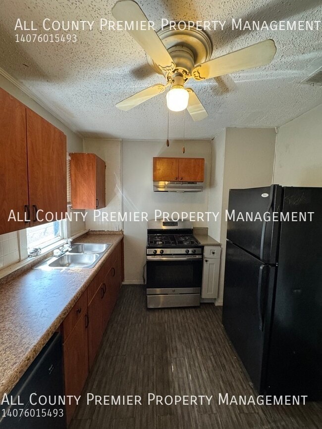 Photo - 1623 Grand St House