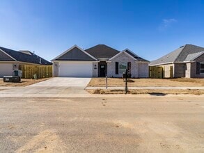 Building Photo - 510 Peach Ave