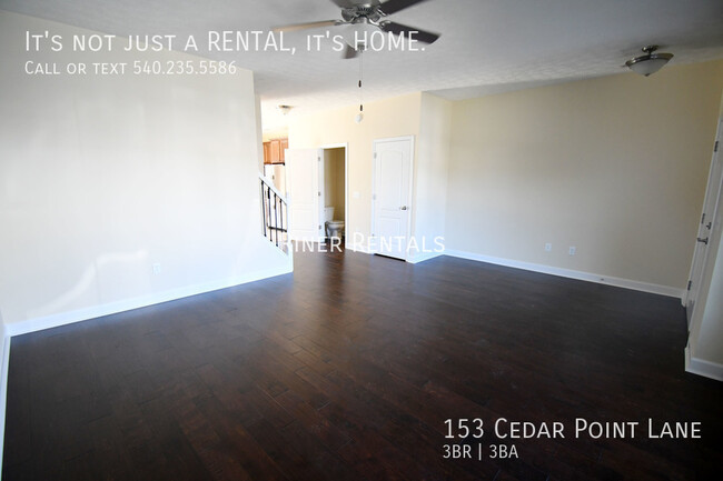 Foto del edificio - 153 Cedar Point Ln