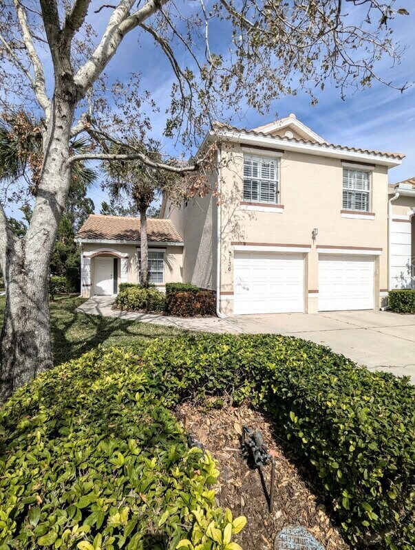 Foto del edificio - 7136 Strand Cir