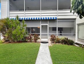 Building Photo - 3154 Meridian Way S