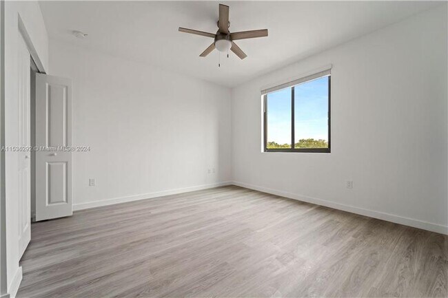 Foto del edificio - 3713 NW 87th Ave