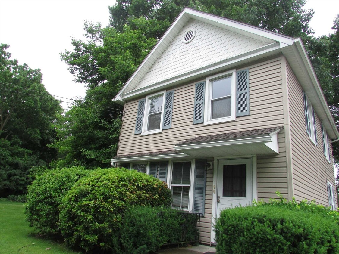 361 NY376, Hopewell Junction, NY 12533 Room for Rent in Hopewell