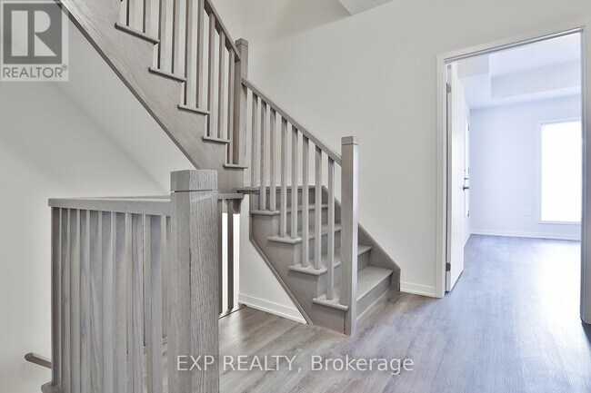 Building Photo - 10 Almond Blossom Mews