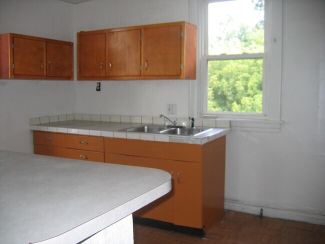 Foto del edificio - 70 Glenbury St