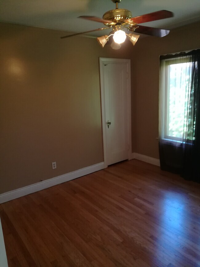 dormitorio - 18444 Woodingham Dr