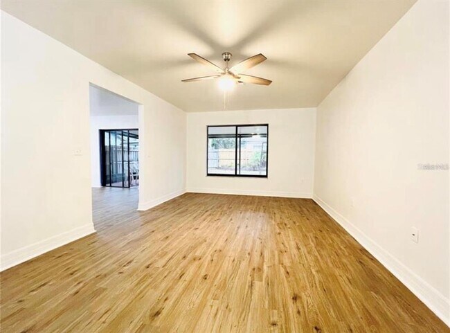 Foto del edificio - 1336 Bramblewood Dr