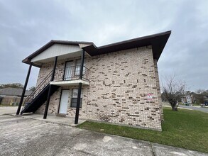 Building Photo - 5170 Weston