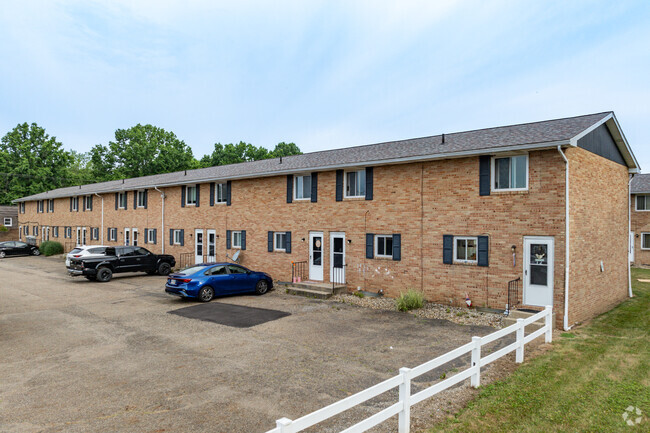 Building Photo - Chapel Street Town Homes