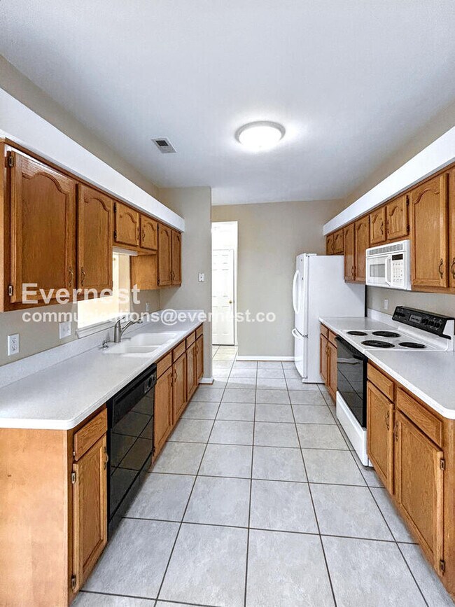 Foto del edificio - 306 Hamlet Ct