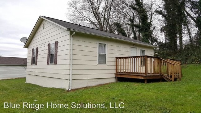 Building Photo - 2 br, 1 bath House - 1223 North Henry Street