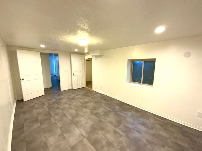 Foto del edificio - 7325 S Wood Grn Rd