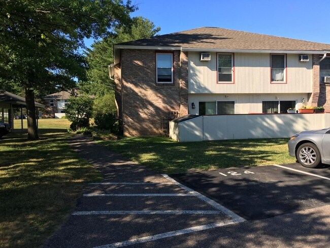 Foto del edificio - 280 Ledgewood Cir