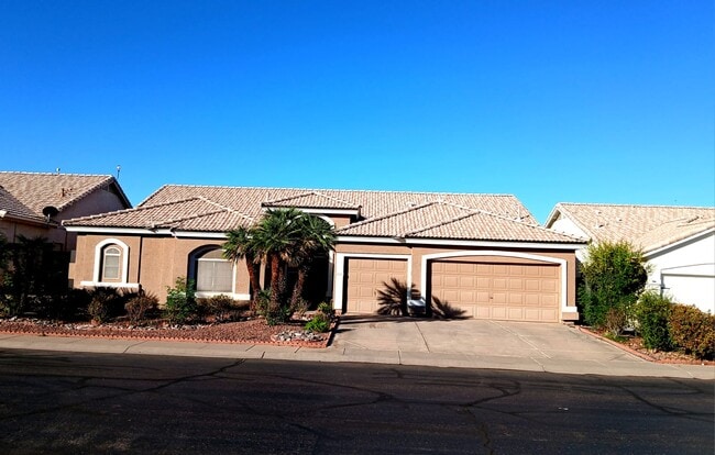 Building Photo - 792 N Lisbon Dr