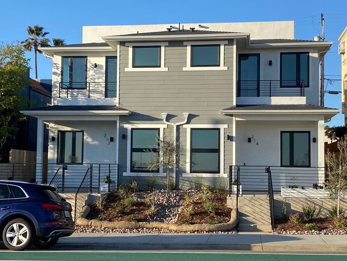 Foto principal - 212 Imperial Beach Blvd