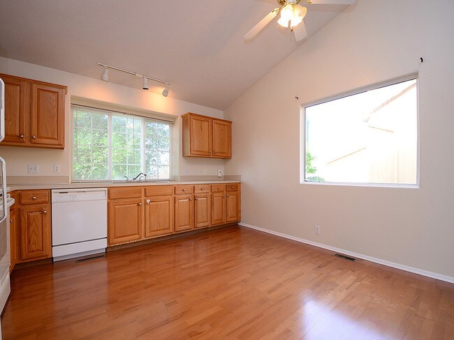 Building Photo - 17040 Sprague St