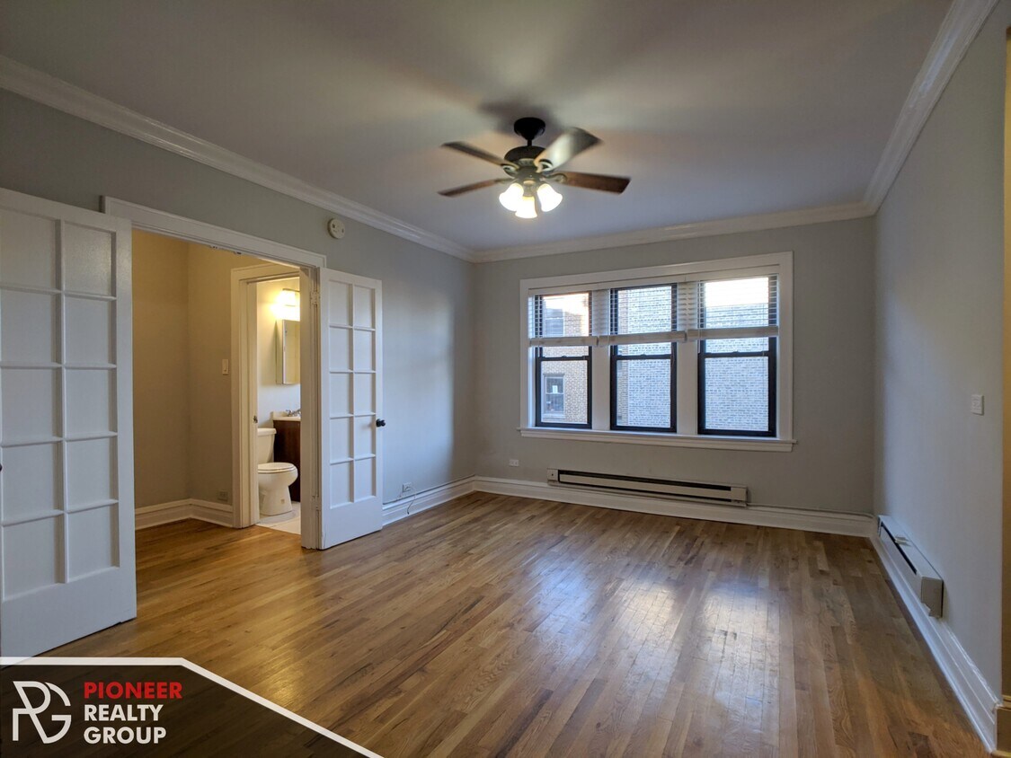 Foto principal - 4737 N Hermitage Ave
